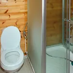5 Person In Bårdset