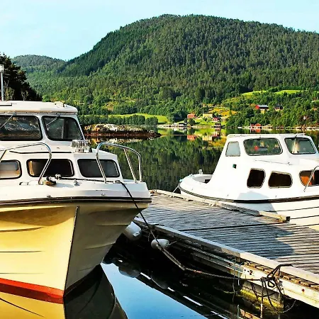 5 Person In * Bårdset